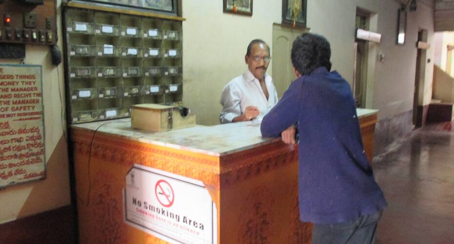Udipi Sri Gayatri Lodge, Kakinada 3